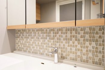 モザイクタイル：リクシル:ミックスモザイク コロリート-東京都の施工 