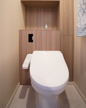 トイレの「タンクレス風カバー」-東京都の施工事例【オーダーその他 