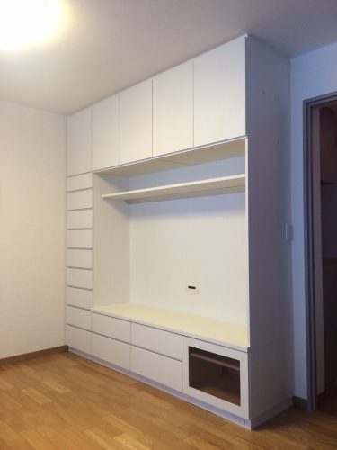 川崎市に『壁面収納』を納品！