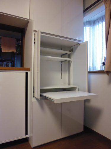 スライドイン扉の壁面収納での使用事例をご紹介！